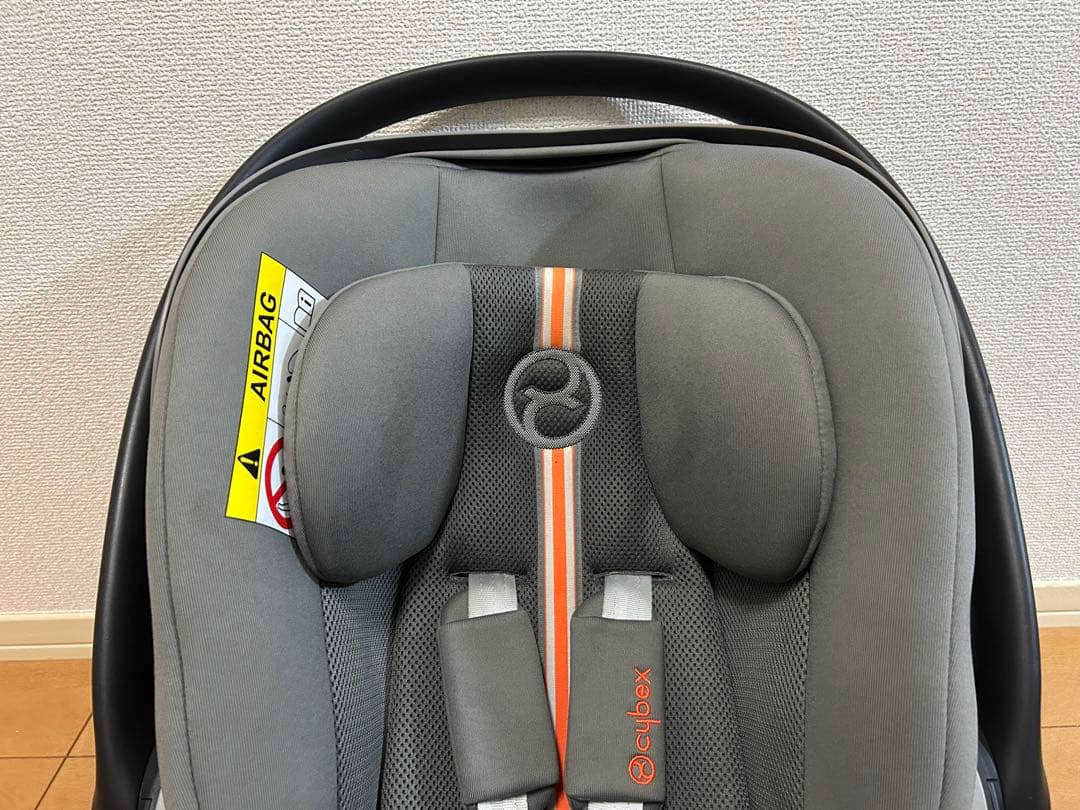 Cybex cloud g i-size サイベックス　ベビーシート