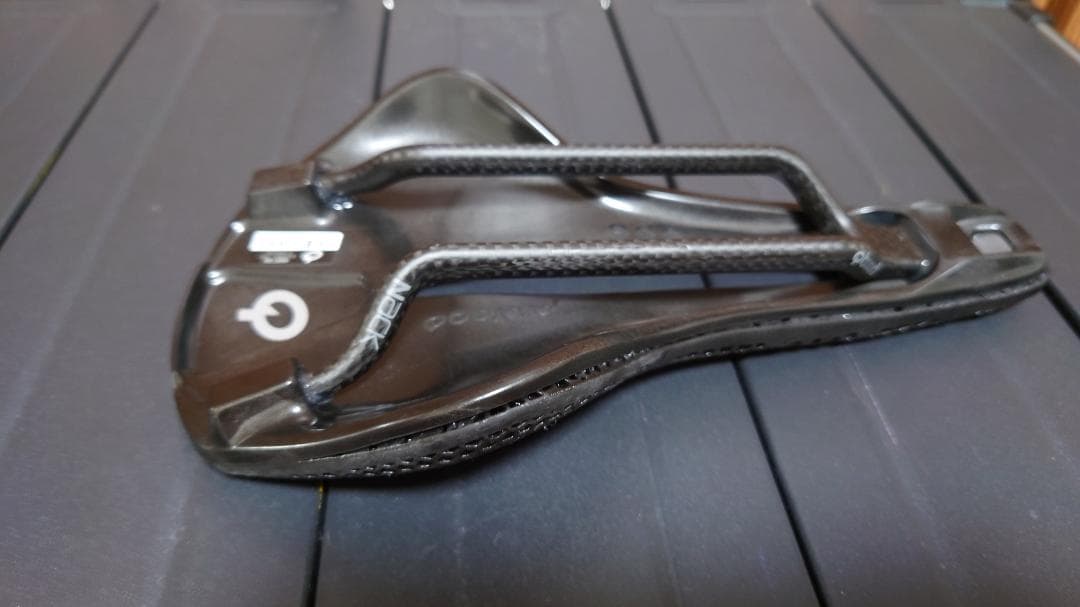 プロロゴ　サドル（Prologo NAGO R4 PAS 3DMSS NACK）