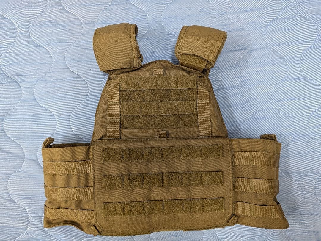 MAYFLOWER RC APC アサルトプレートキャリア　メイフラワーリサーチ