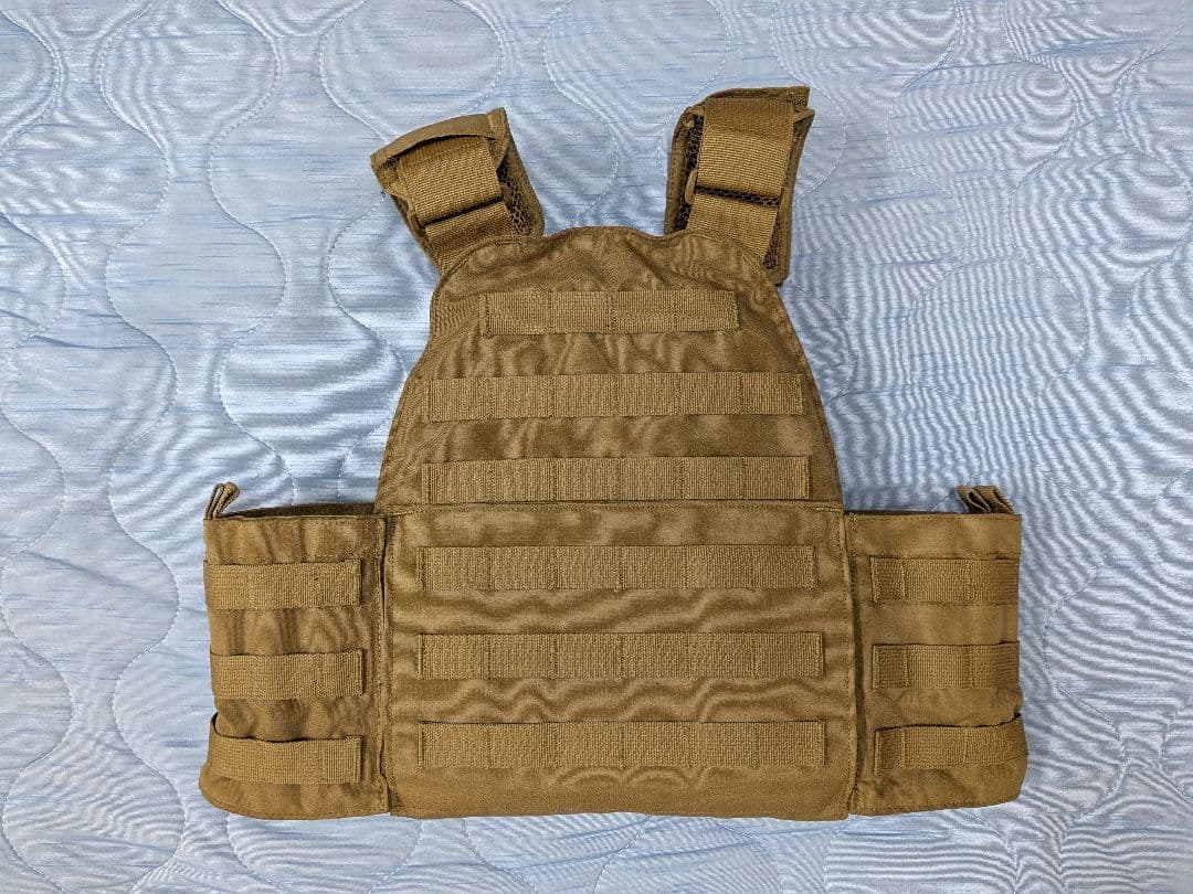 MAYFLOWER RC APC アサルトプレートキャリア　メイフラワーリサーチ