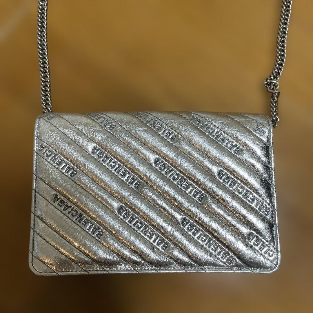 最終値下げ　バレンシアガ　チェーンウォレット