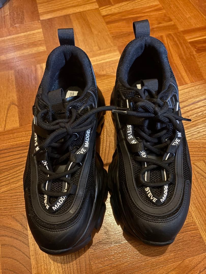 STEVE MADDEN 厚底ボリュームスニーカー ブラック