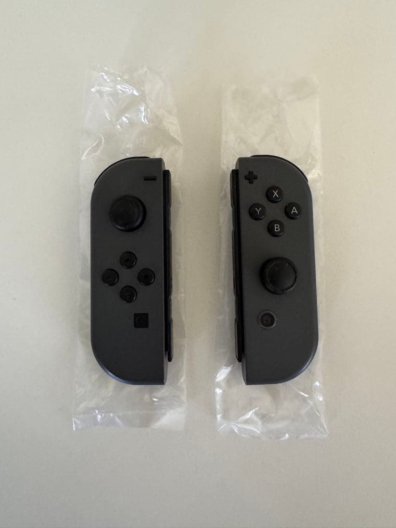 Nintendo Switch 本体 +ブレワイ、メガテンV、SDカード64G付