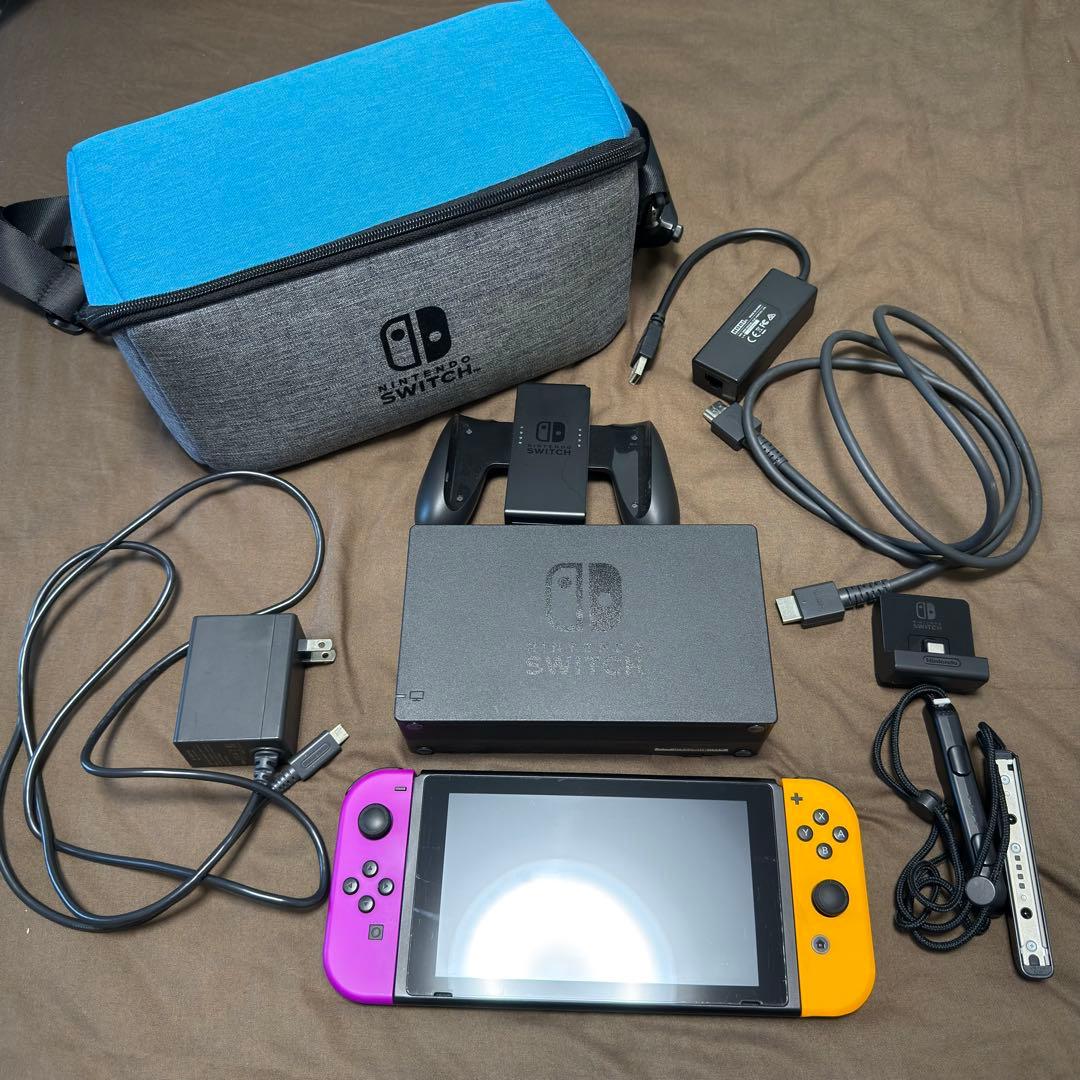 Nintendo Switch【SDカード512GB・専用バッグ付き】