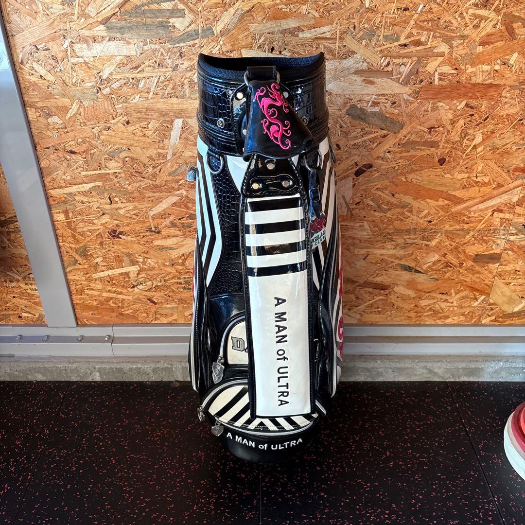 A MAN of ULTRA ゴルフバッグ・キャディバッグ