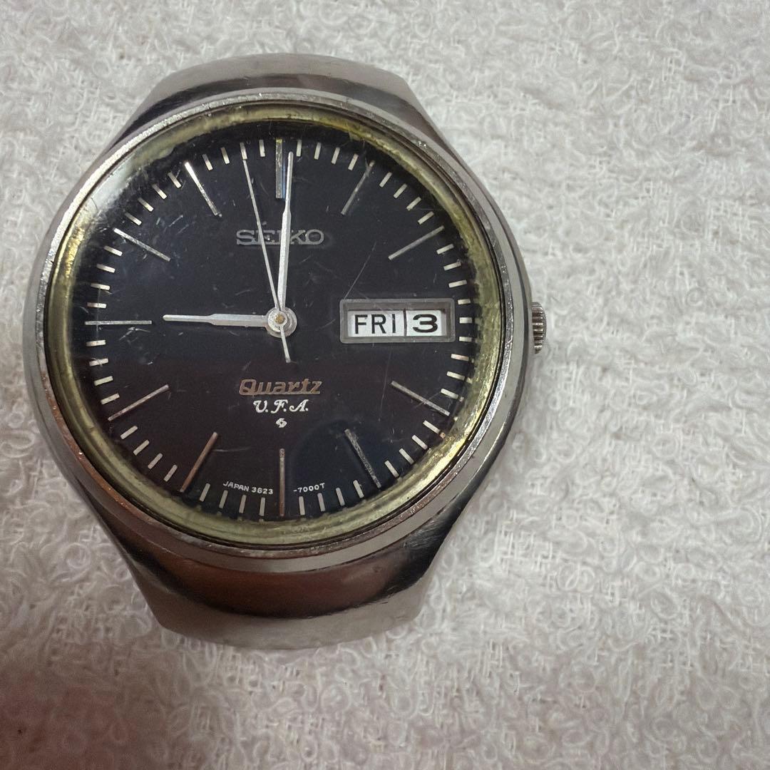 SEIKO Quartz 腕時計 FRIDAY 日付表示