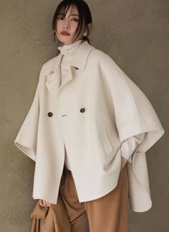 23区44ウールライトリバー ポンチョシルエット コート