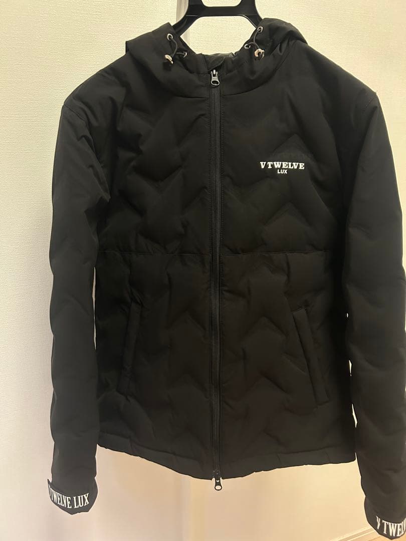 【価格変更】V TWELVE LUX 防寒ブラックダウン【色褪せ、汚れ毛玉無し】