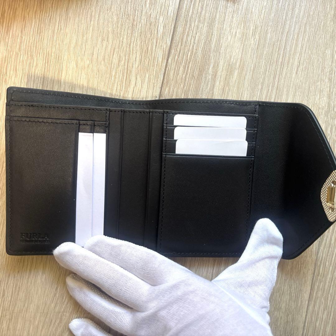 ☆*♪様 早い者勝ち！【FURLA】フルラ 二つ折り財布 黒 新品