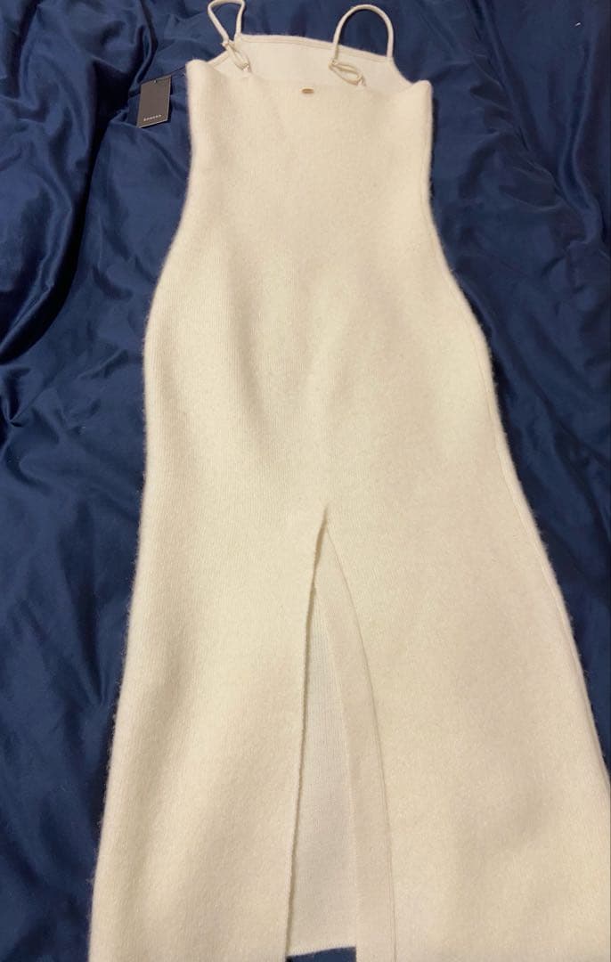 anuans カシミヤブレンドキャミソールニットワンピース