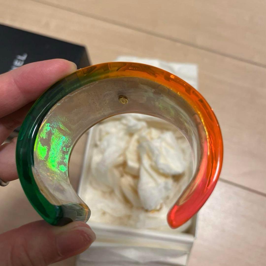 CHANEL レインボーバングル