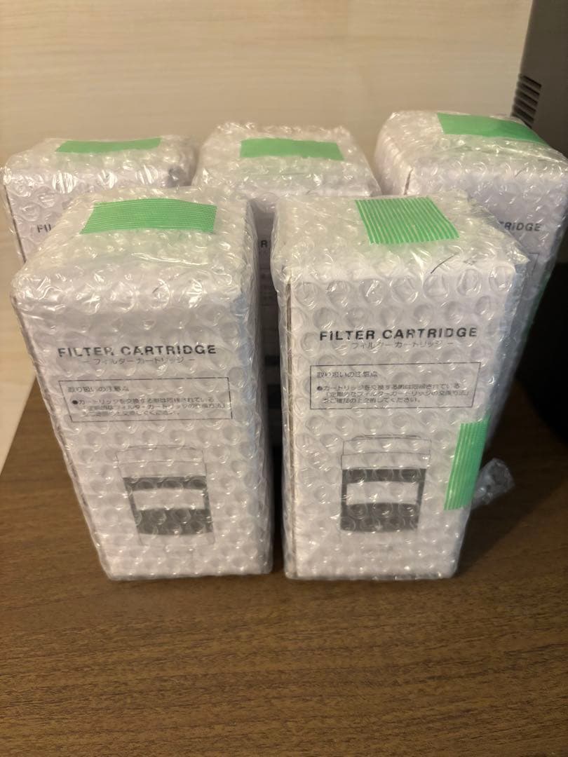 浄水型ウォーターサーバー　every frecious カートリッジ5本付き