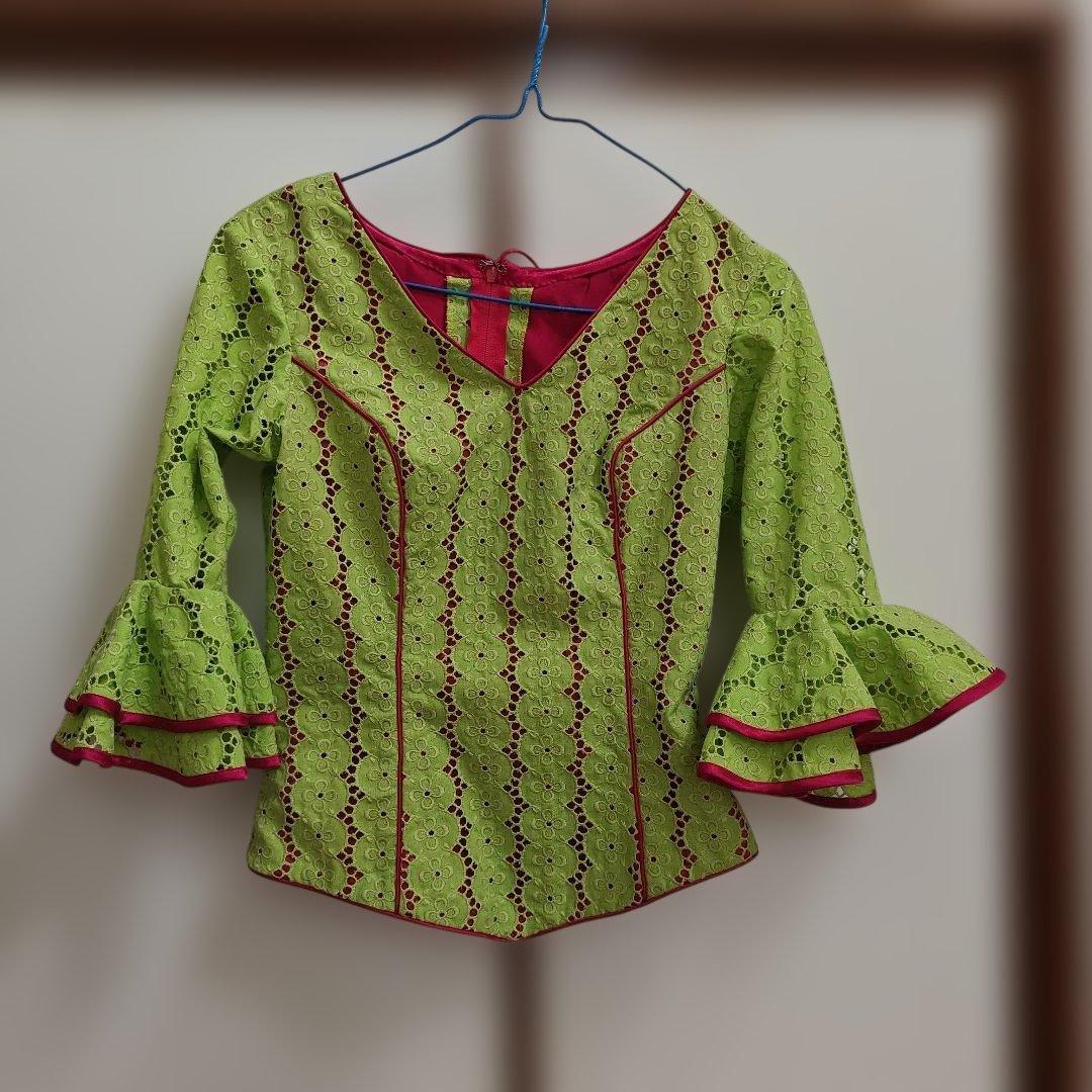 ソニアジョーンズ　フラメンコ トップス ライムグリーン レース