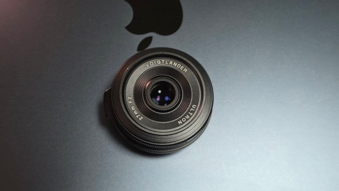 Voigtländer Ultron 27mm F2 X-mount