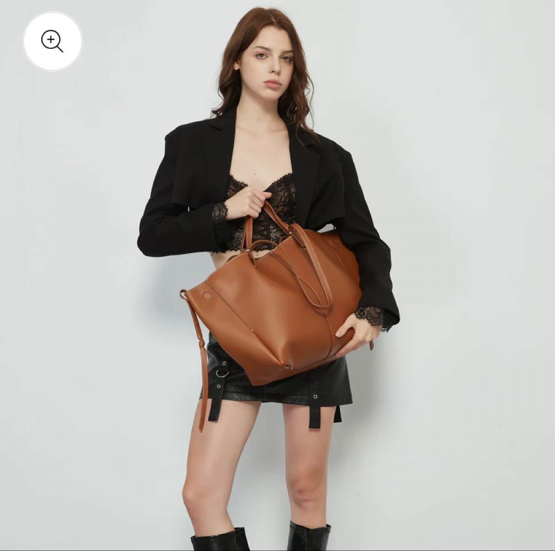 バッグ LIORA Urban Flow Tote