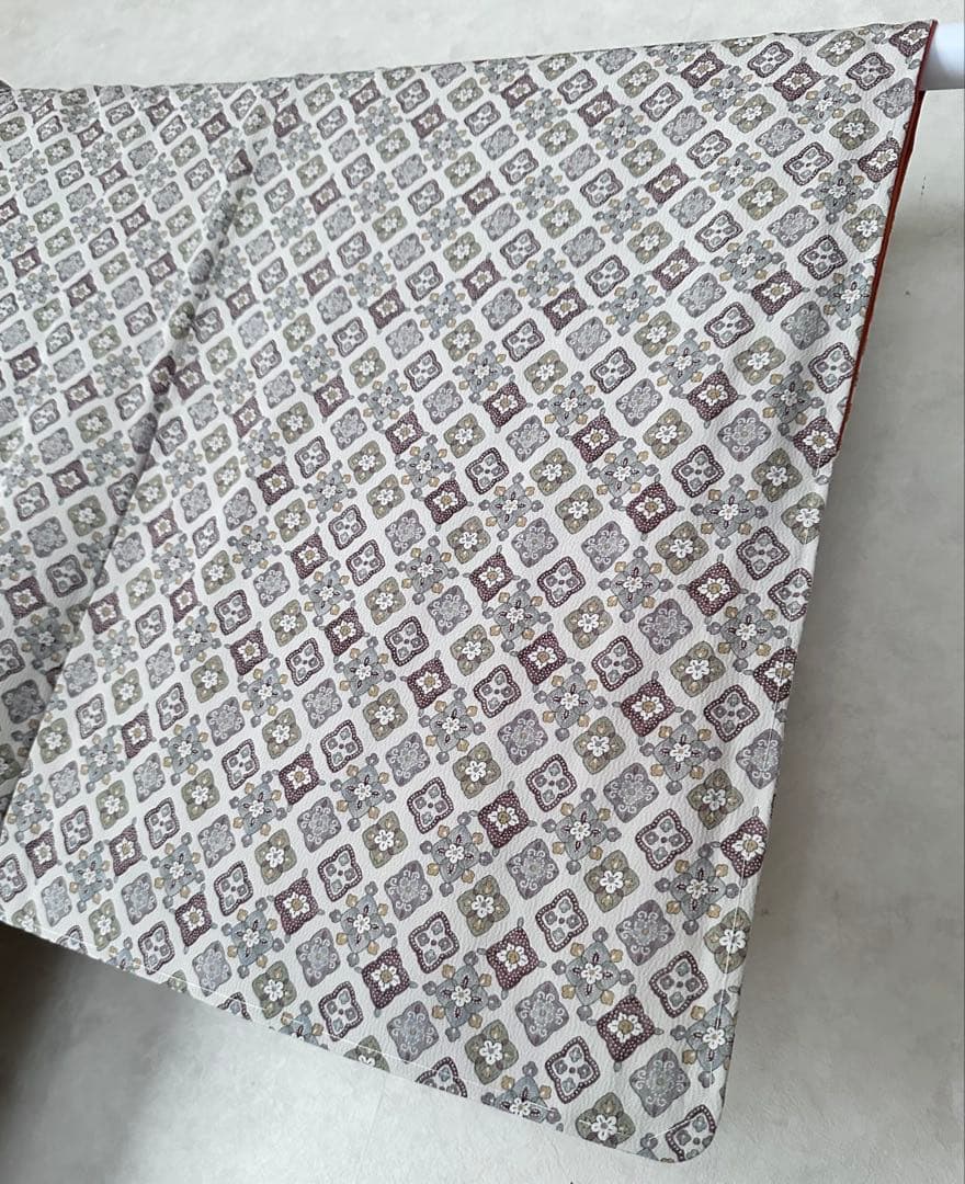 a07 未使用 花模様 正絹 小紋 裄 64.5