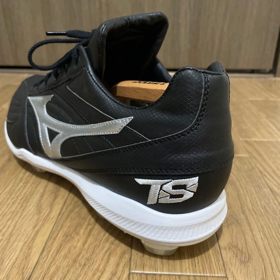 阪神タイガース 佐藤輝明選手 支給品 スパイク ミズノプロ 29.75cm