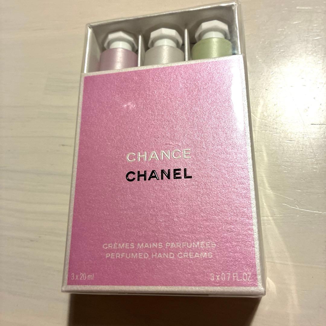 新品未開封シャネルチャンスクレームマン