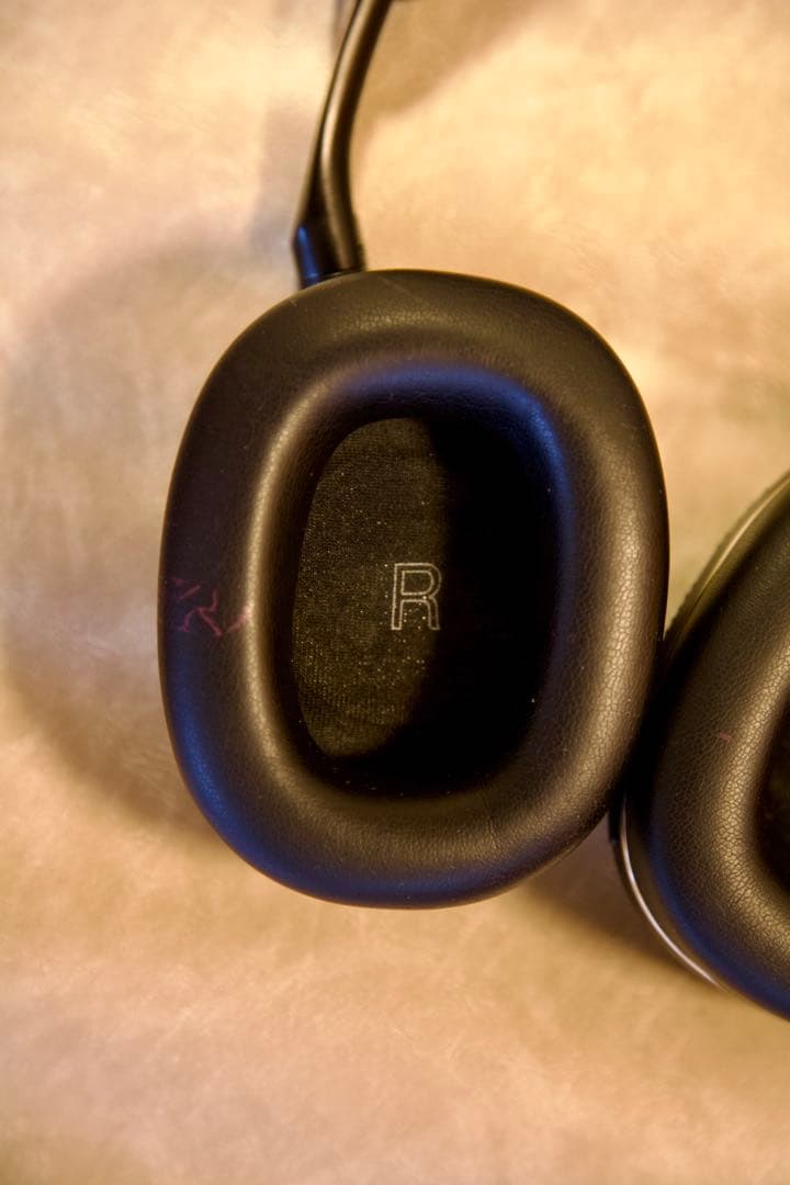 Bowers & Wilkins Px7S2 ワイヤレスヘッドホン