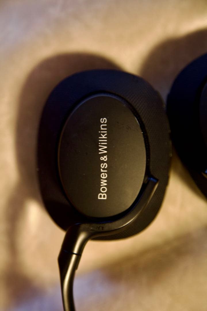 Bowers & Wilkins Px7S2 ワイヤレスヘッドホン