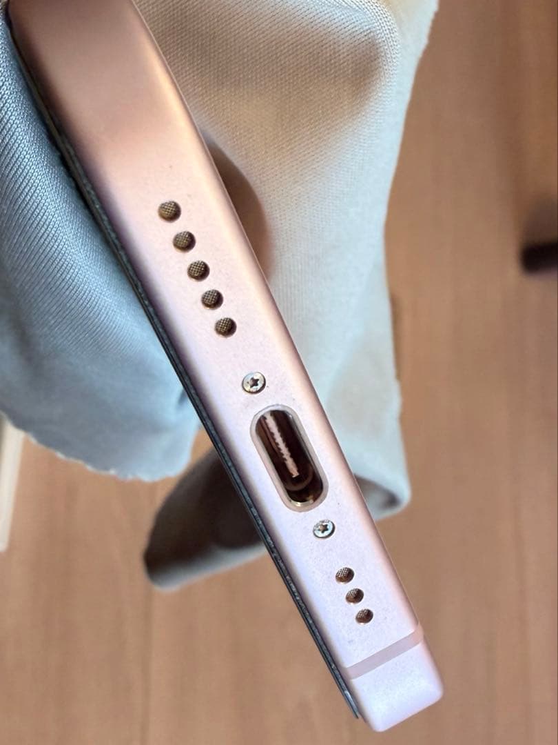 美品Apple iPhone 15 128GB ピンク