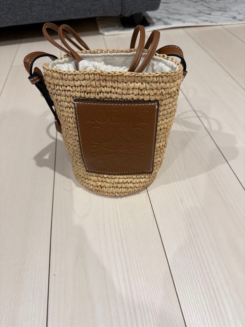 LOEWE ロエベ　カゴ　ショルダーバッグ