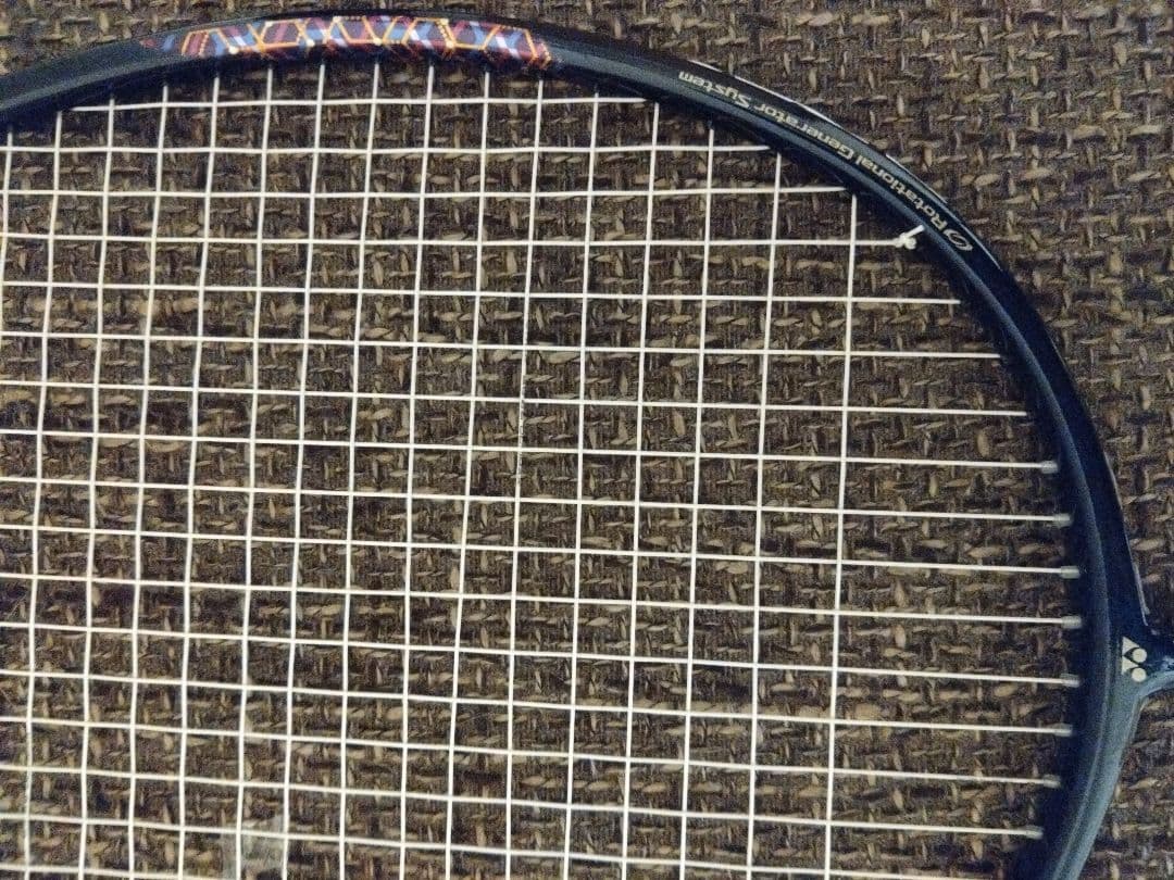 [美品] YONEX ヨネックスバドミントンラケット アストロクス00
