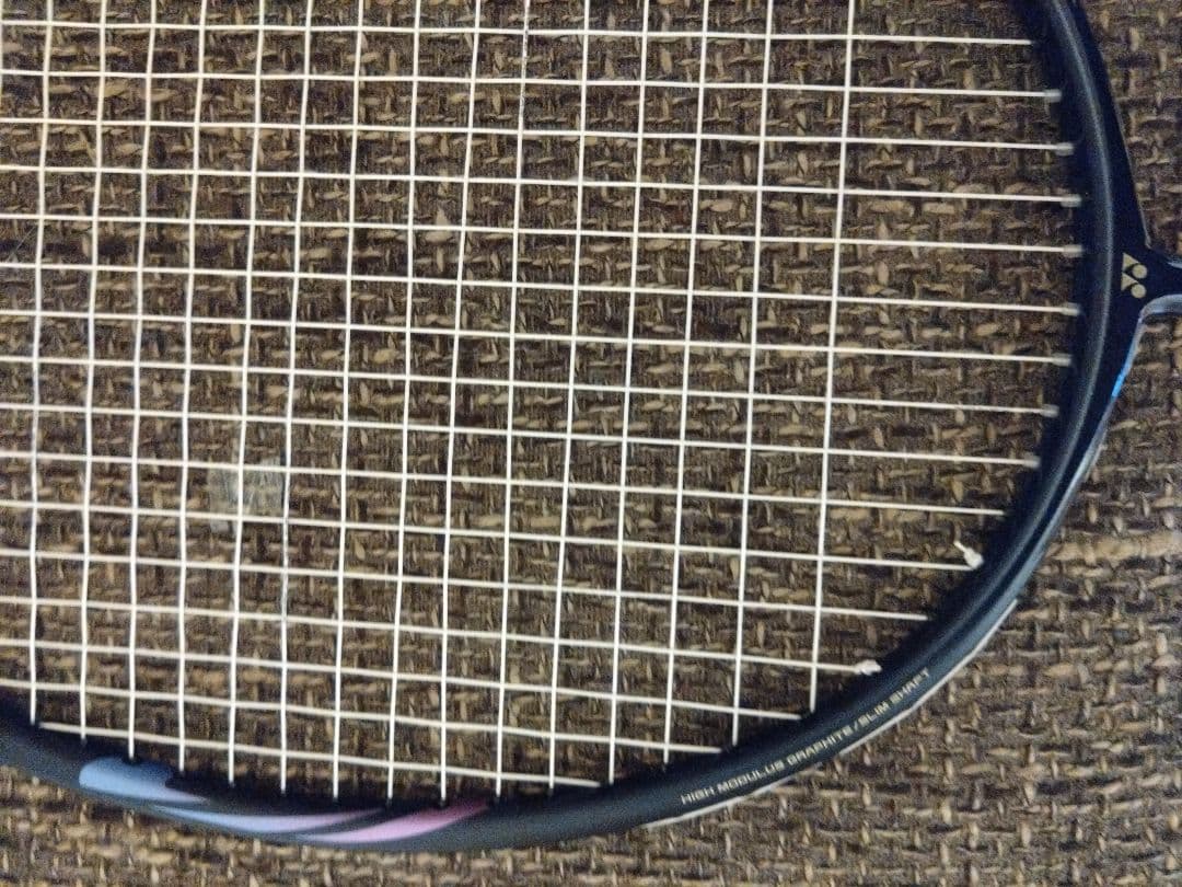 [美品] YONEX ヨネックスバドミントンラケット アストロクス00