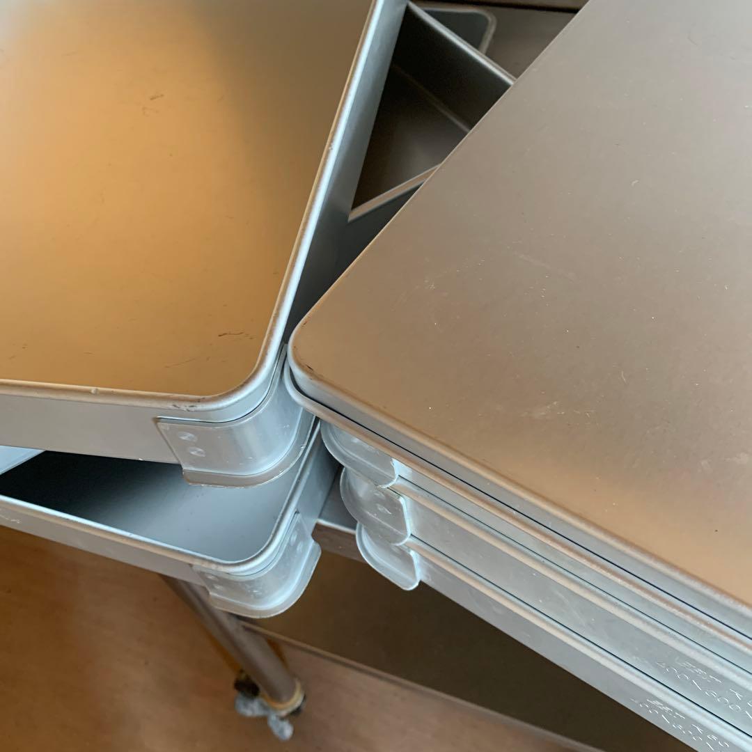 餃子バット400x300x50mm✖️6枚　蓋✖️1枚