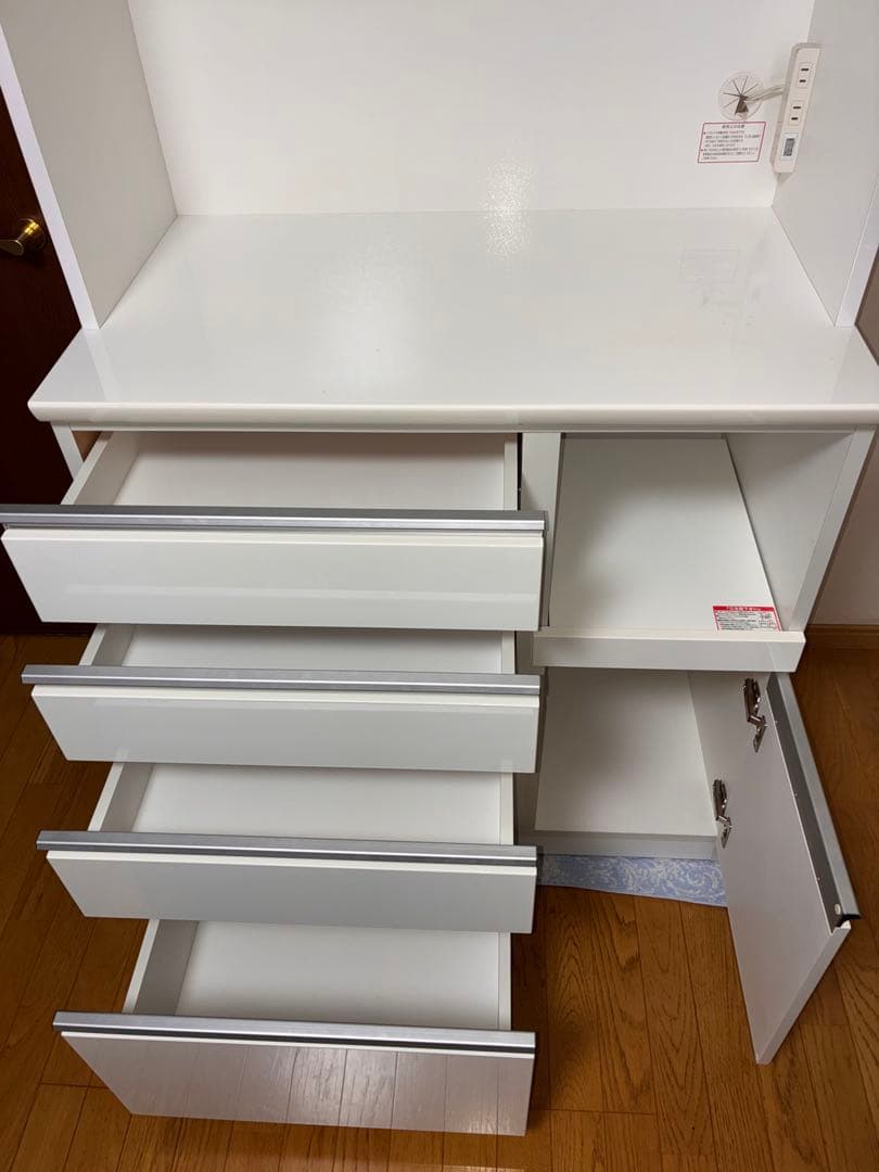 送料込み　ニトリ キッチンボード レジューム 90 ホワイト 食器棚