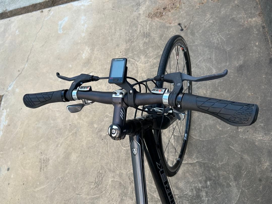 トレック 7.7FX クロスバイク　兵庫より