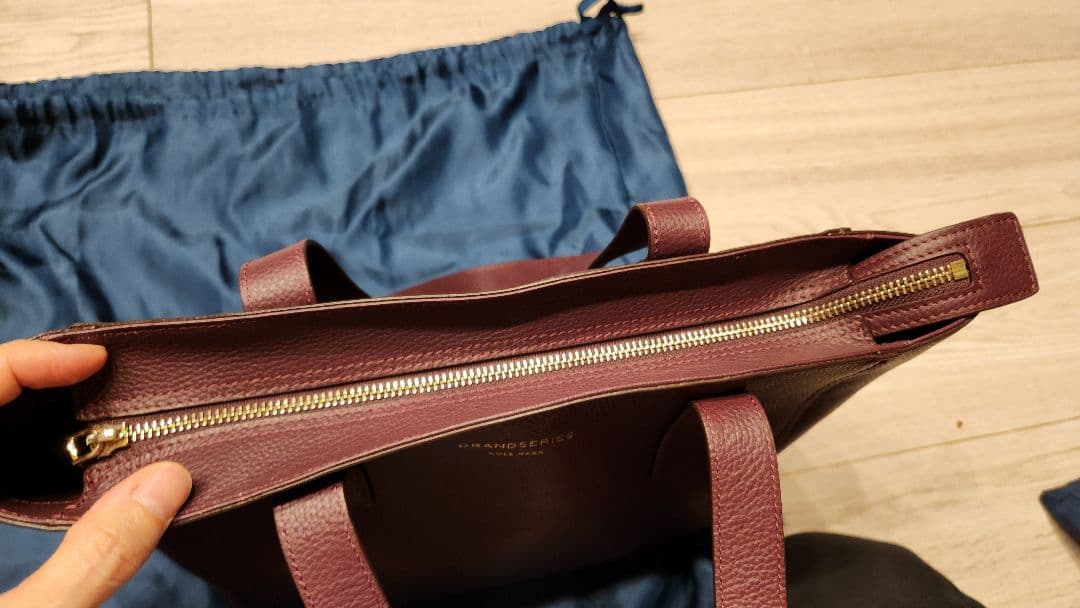 美品コールハーン　grand seriusトートバッグ　本革 Cole haan