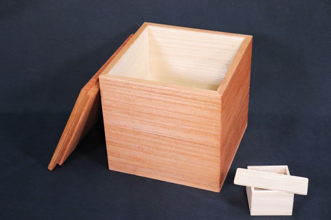 【新米の美味しさ長続き】【5キロ用】【米びつの最高峰】柿渋塗り桐米びつ