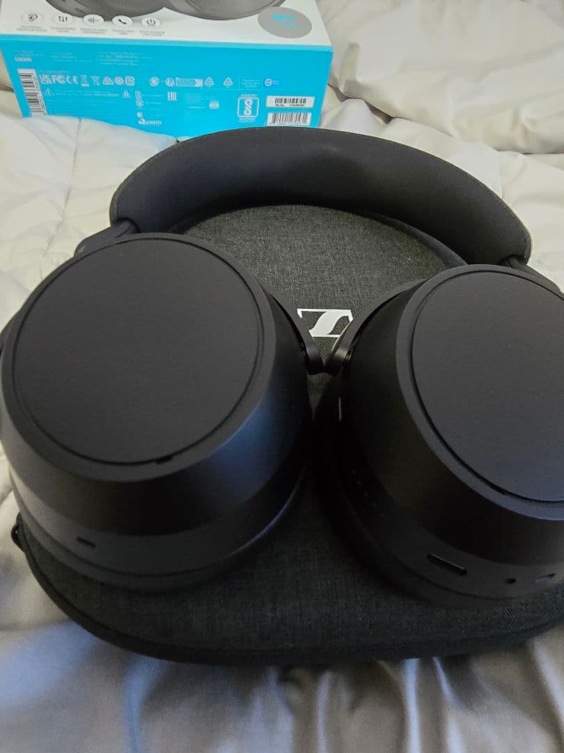 かきなし。Sennheiser MOMENTUM 4 Wireless