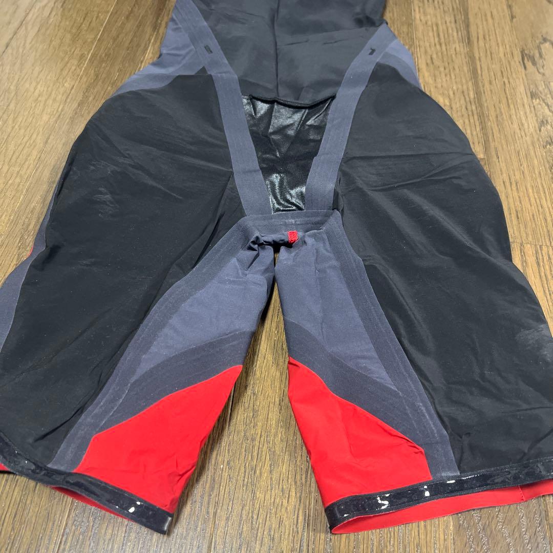 水着・ラッシュガード maki