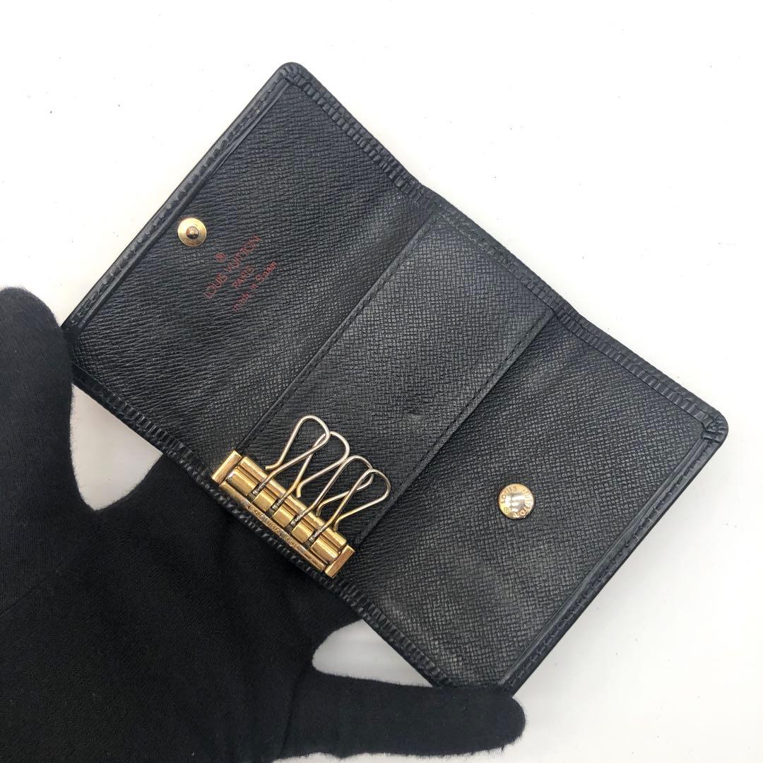 ルイヴィトン ミュルティクレ4 キーケース エピ ブラック ノワール 黒