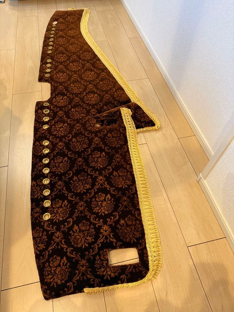 いすず ファイブスターギガ 金華山 ローレルブラウン ダッシュマット