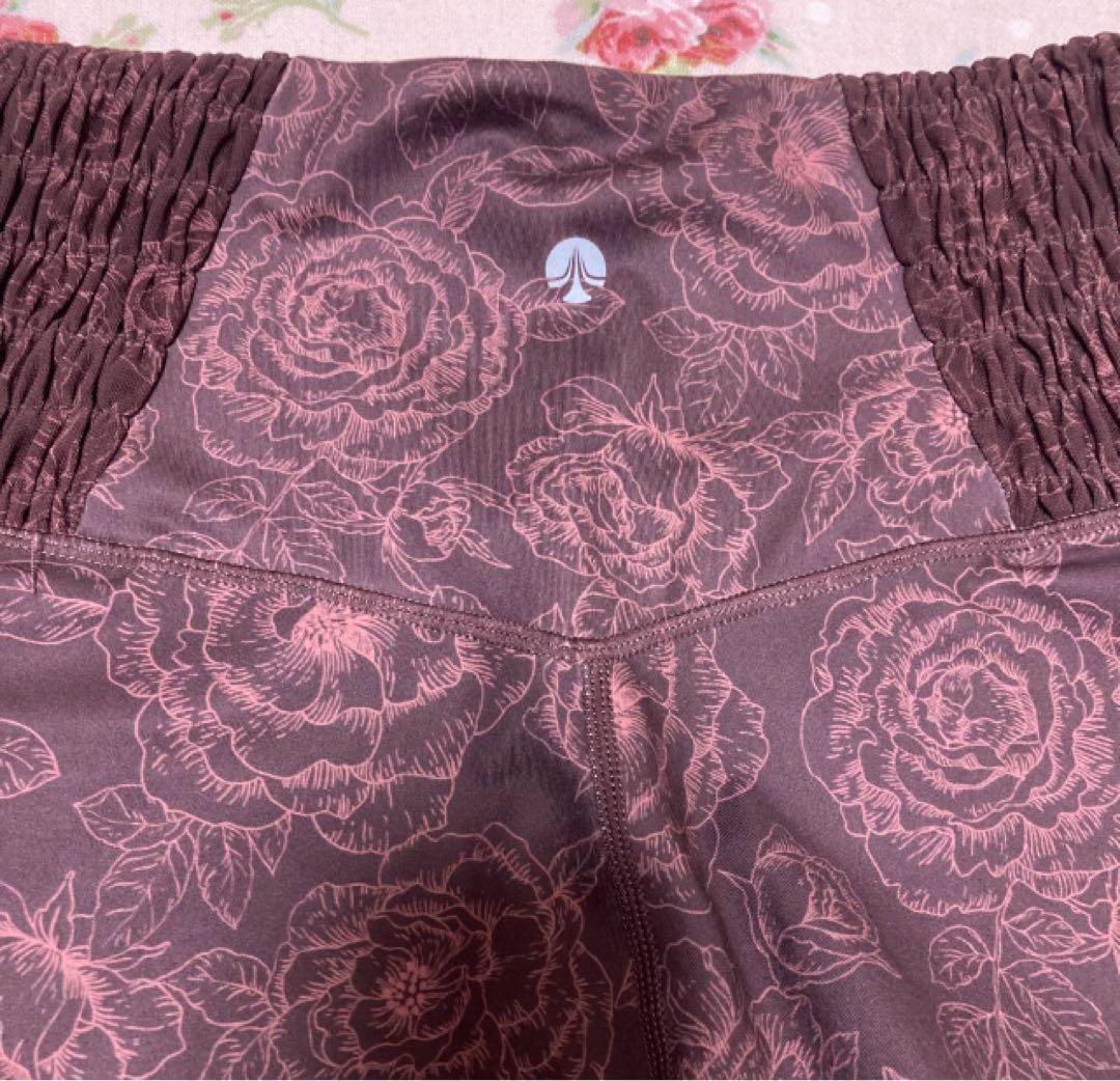 スカーラ sukala フラワートップス＆レギンス セットアップ L/M
