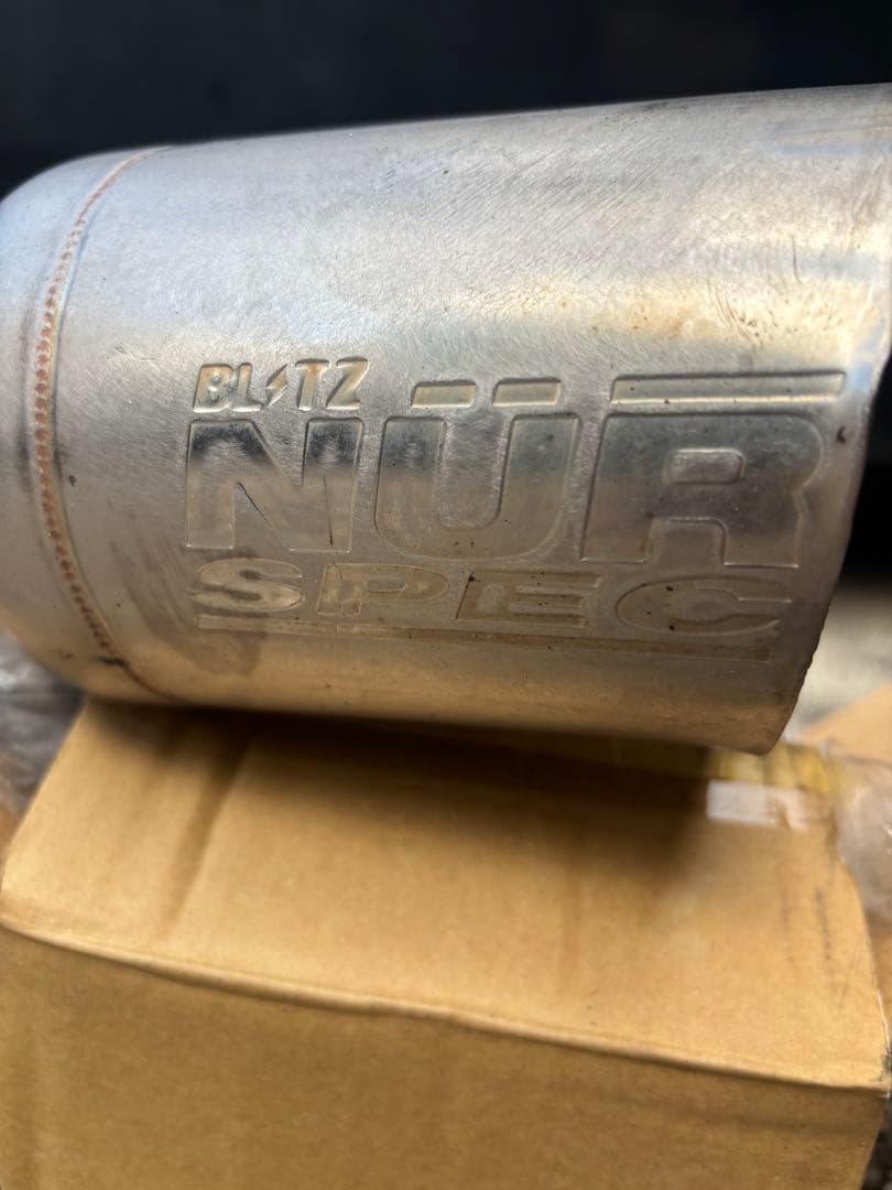 エスティマ　５０　BLITZ NUR SPEC マフラー