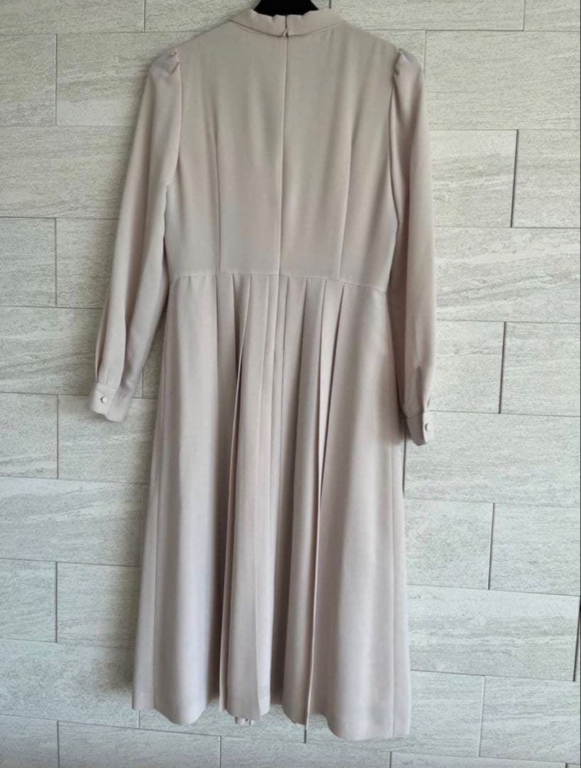 セルフォード ボウタイプリーツワンピース 36 ライトベージュ