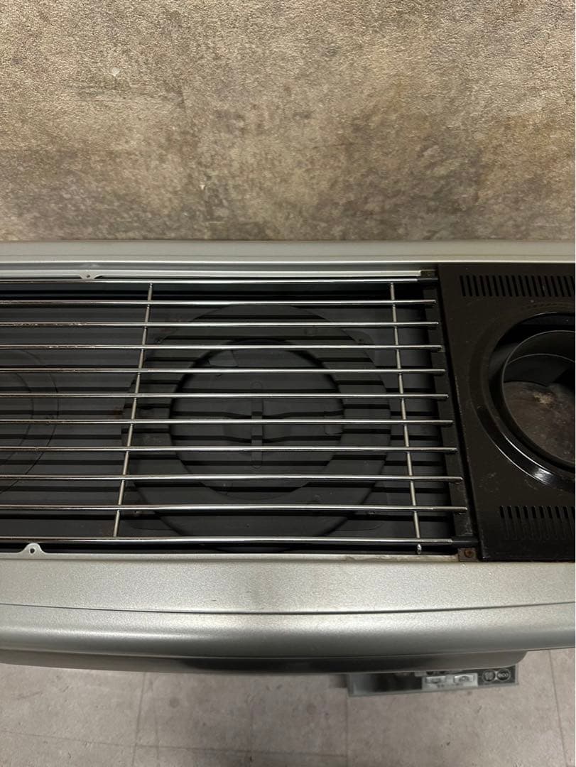 サンポット 煙突式床暖石油ストーブ UFH-779UKC