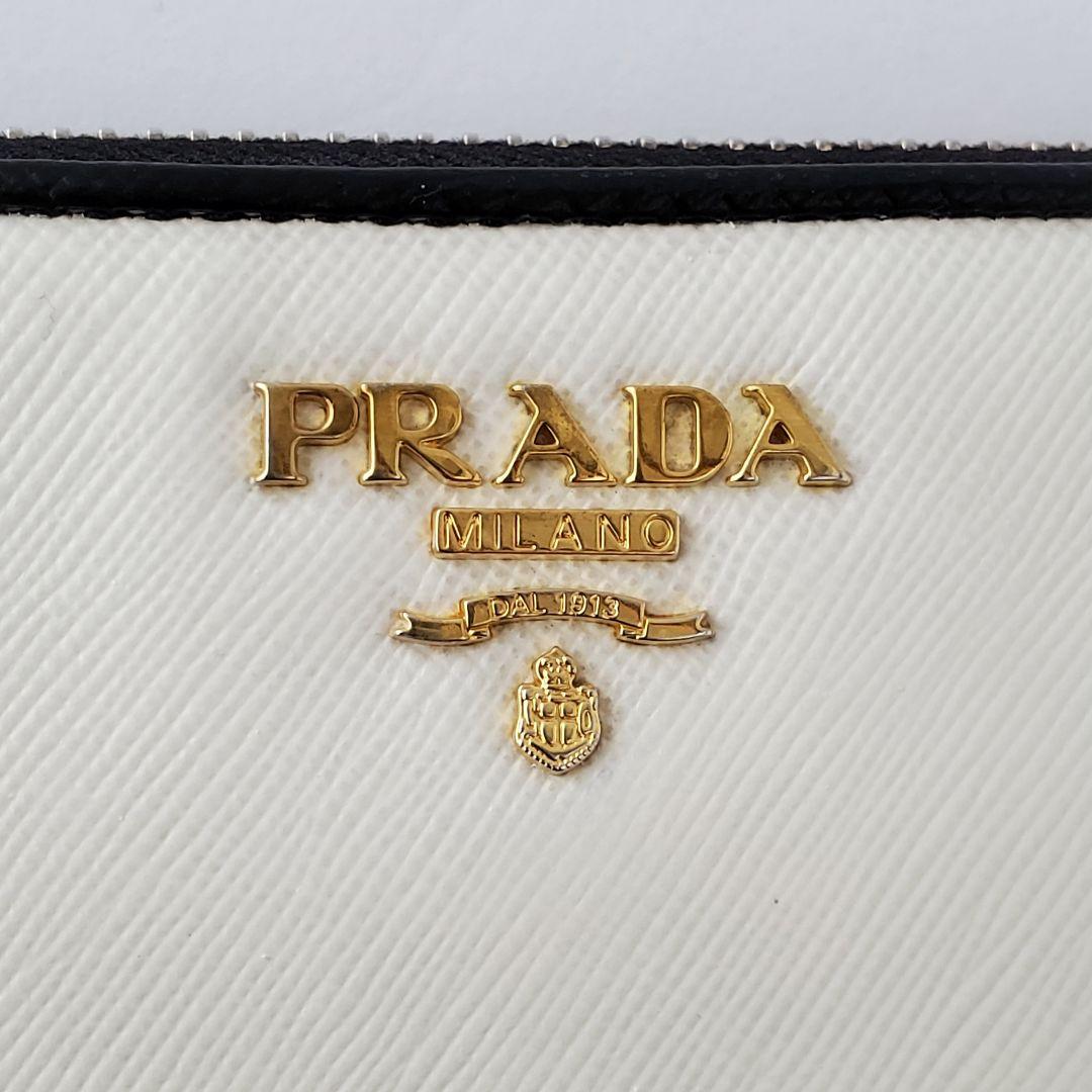 PRADA　長財布　バイカラー　ラウンドファスナー　ホワイト×ブラック　プラダ
