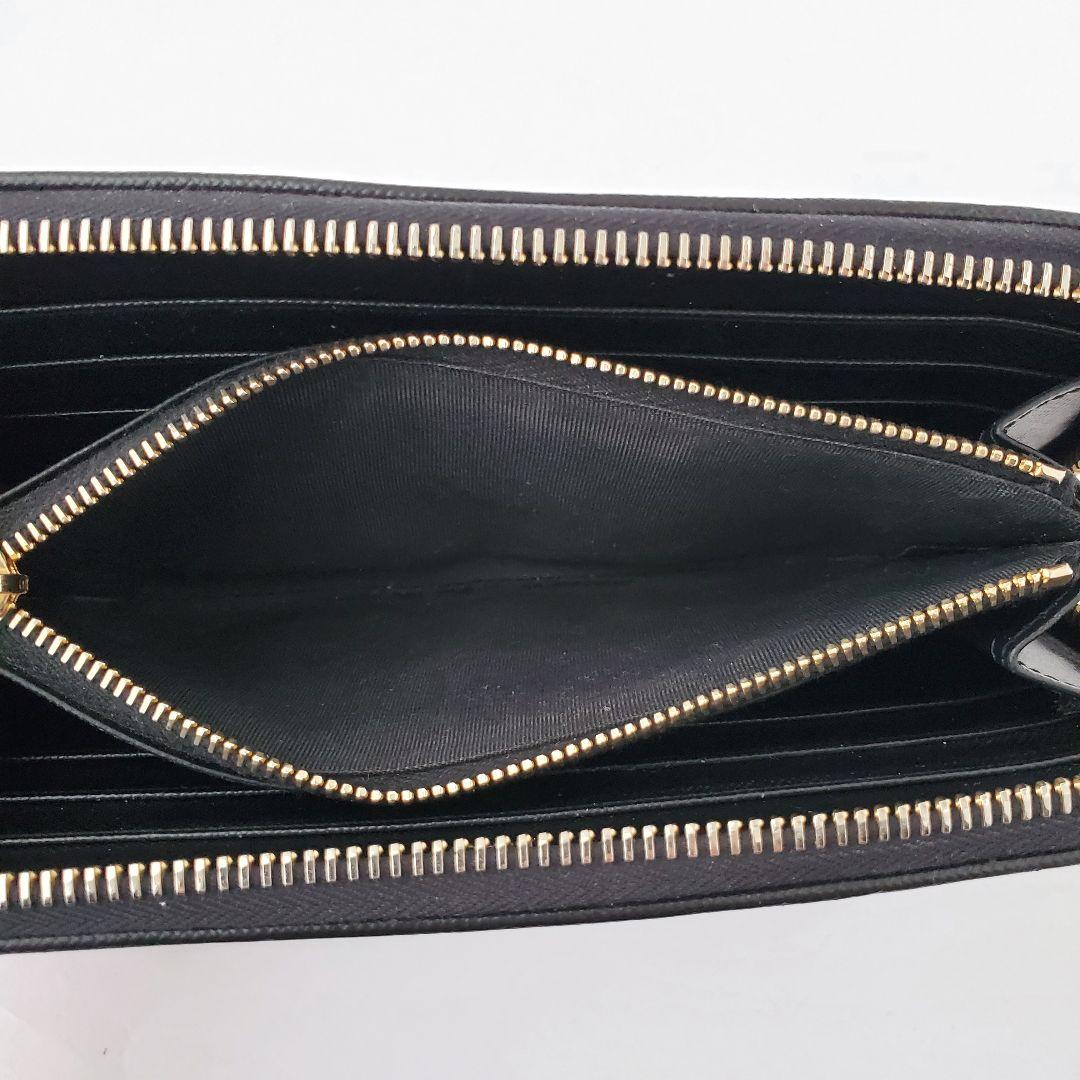 PRADA　長財布　バイカラー　ラウンドファスナー　ホワイト×ブラック　プラダ