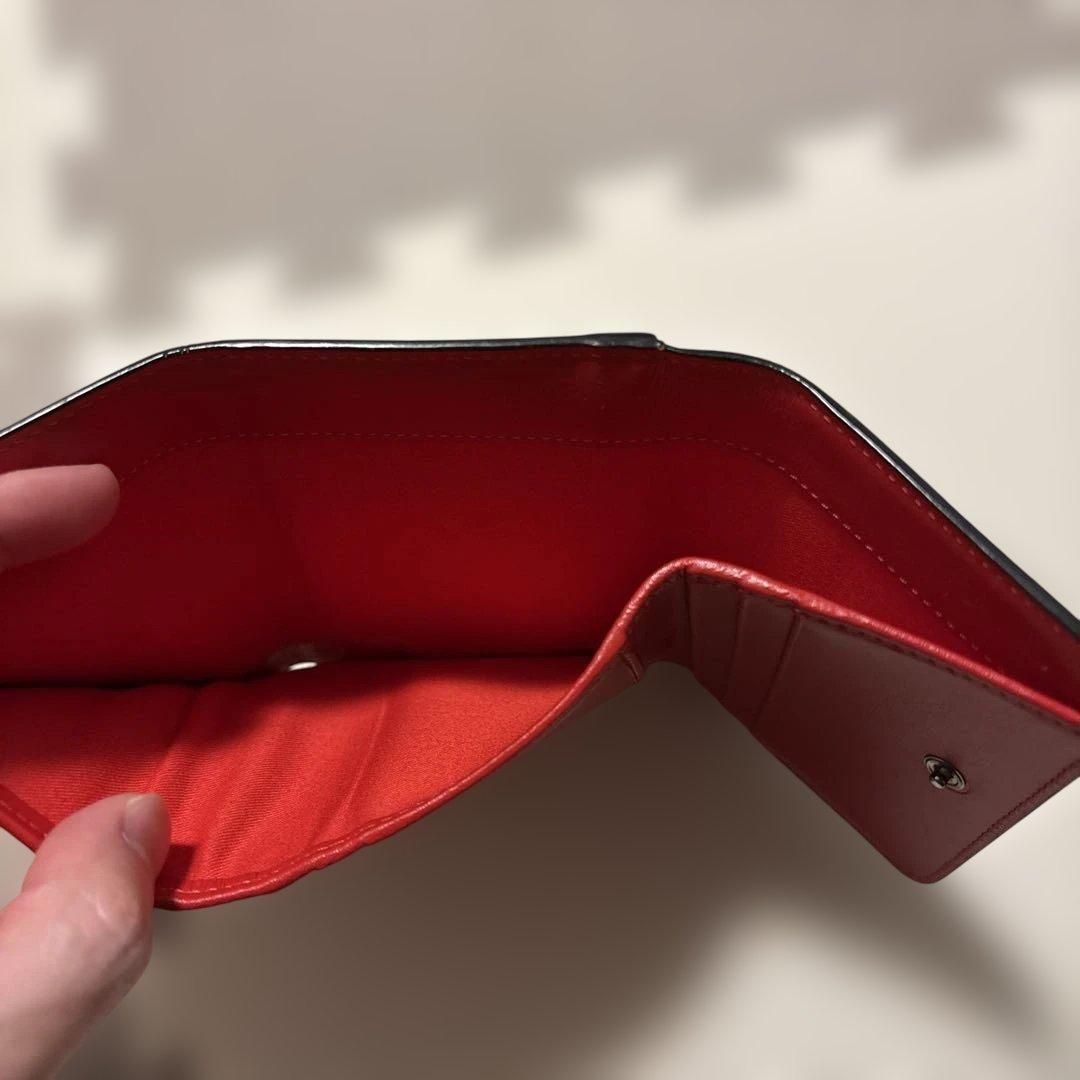 な*か様 Christian Louboutin 三つ折り財布 黒