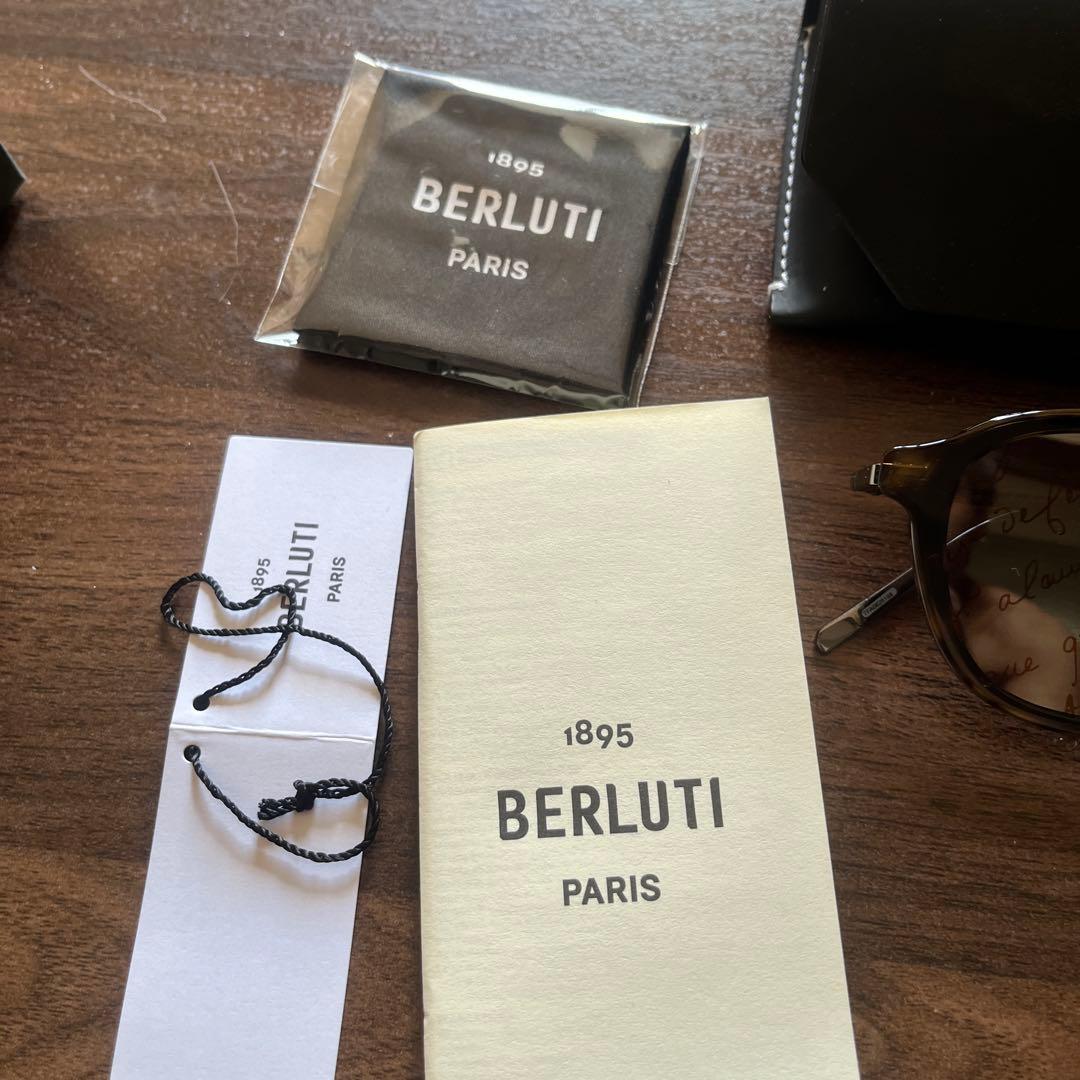 BERLUTI サングラス ケース付き