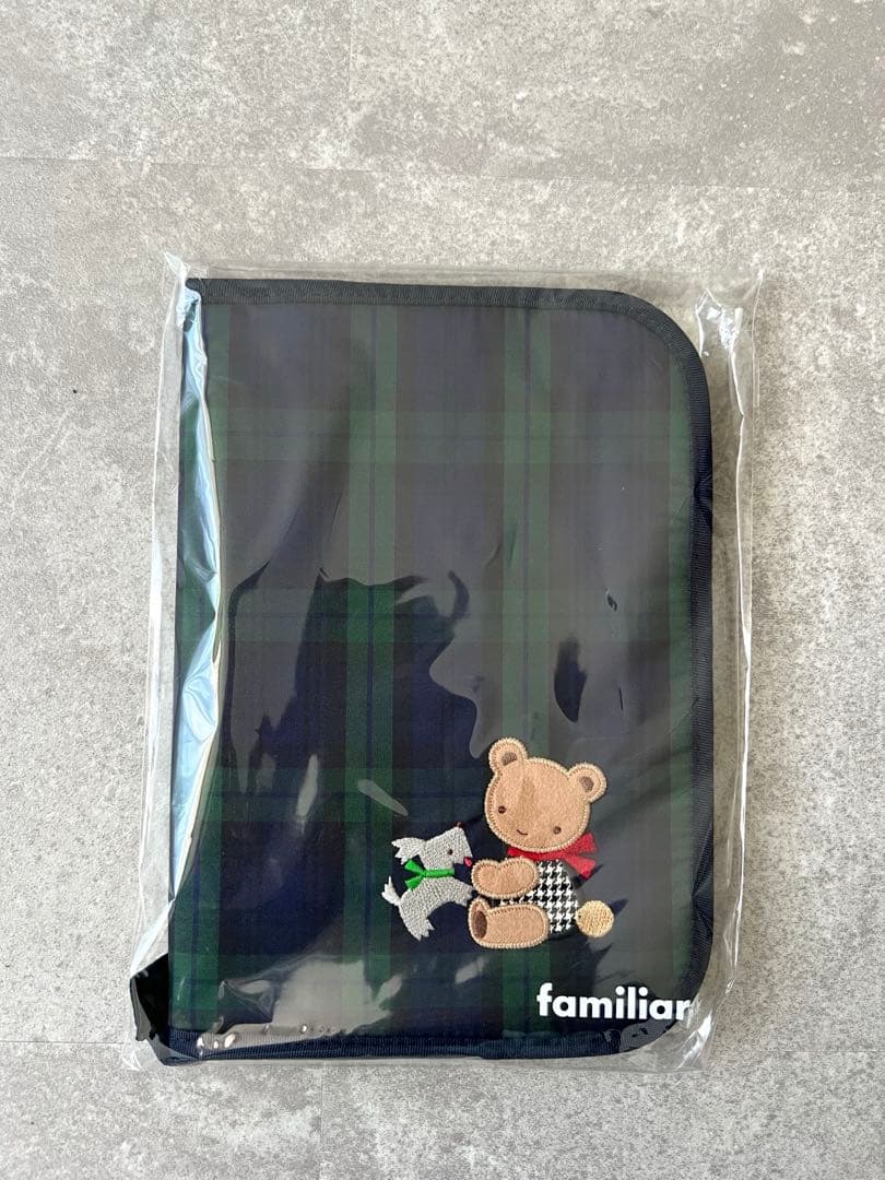 新品未使用 ファミリア familiar 母子手帳ケース 002ブラックウォッチ