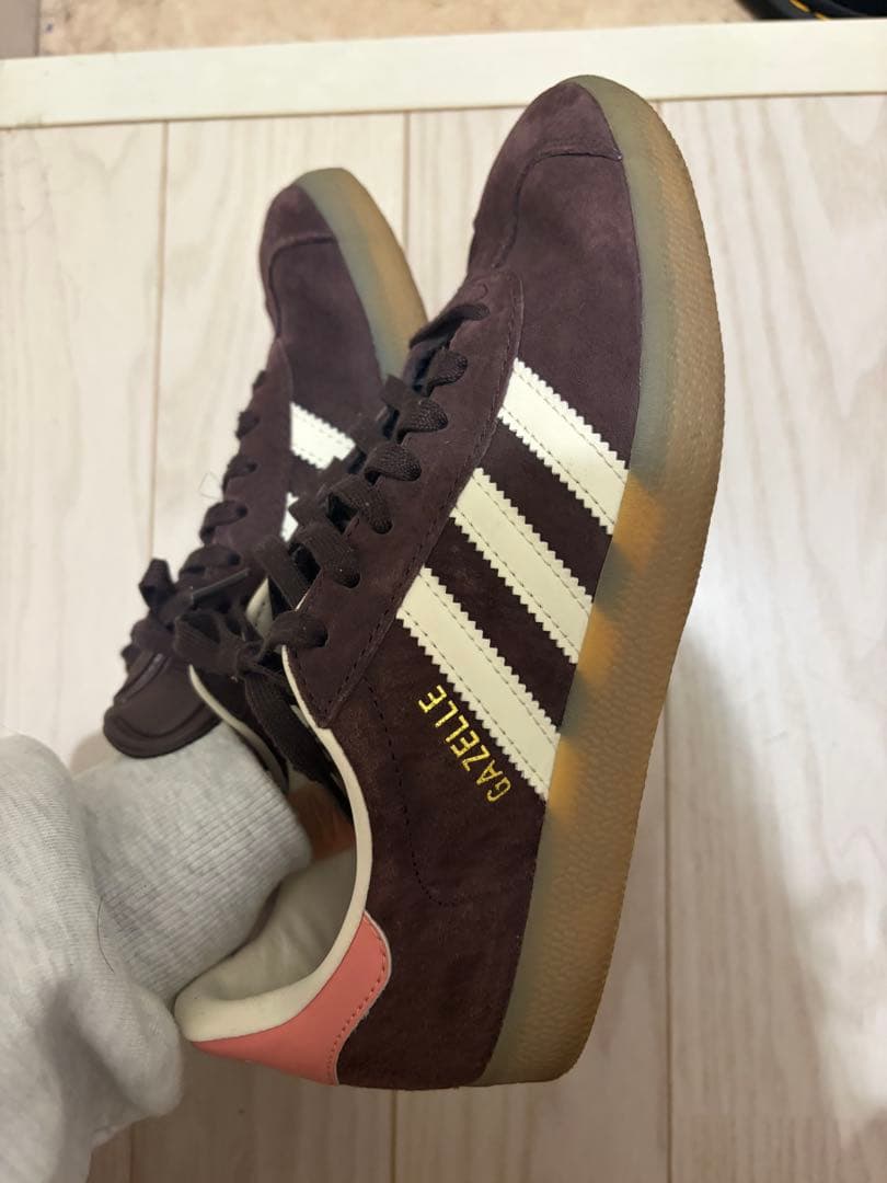 adidas ガゼル スニーカー