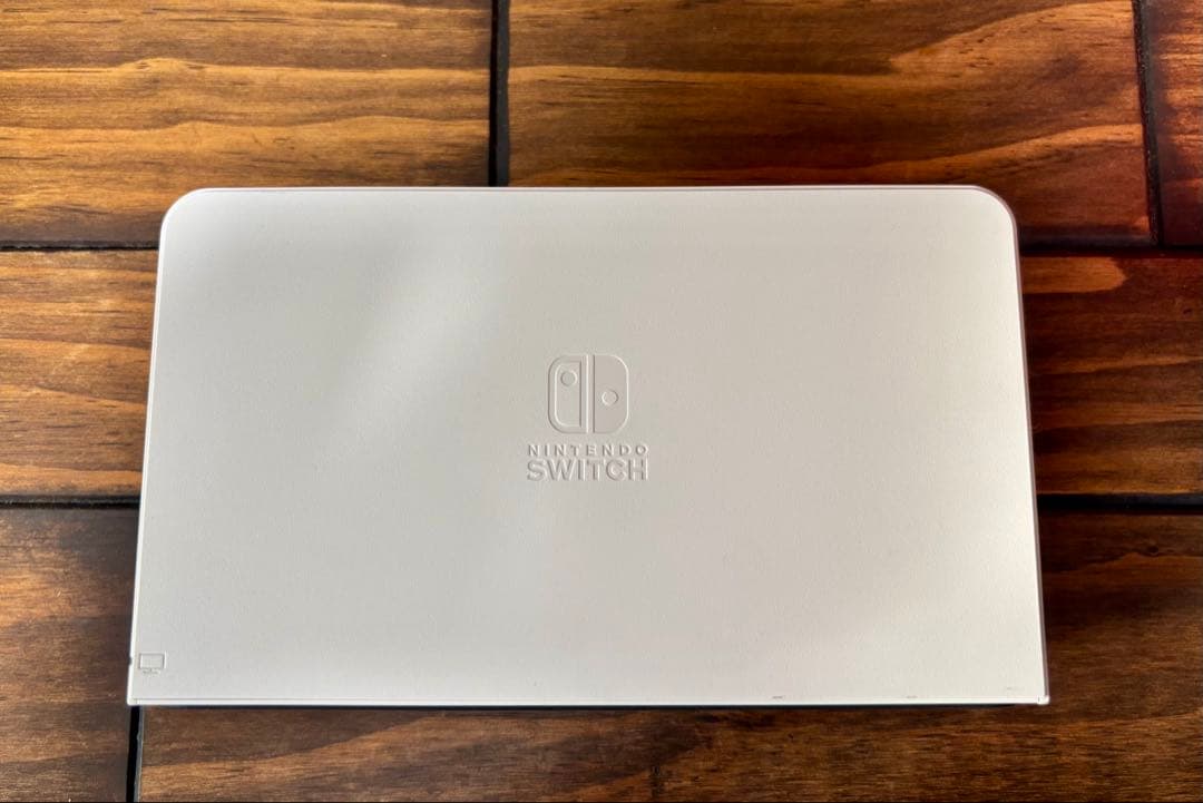 美品【Nintendo Switch 有機ELモデル】