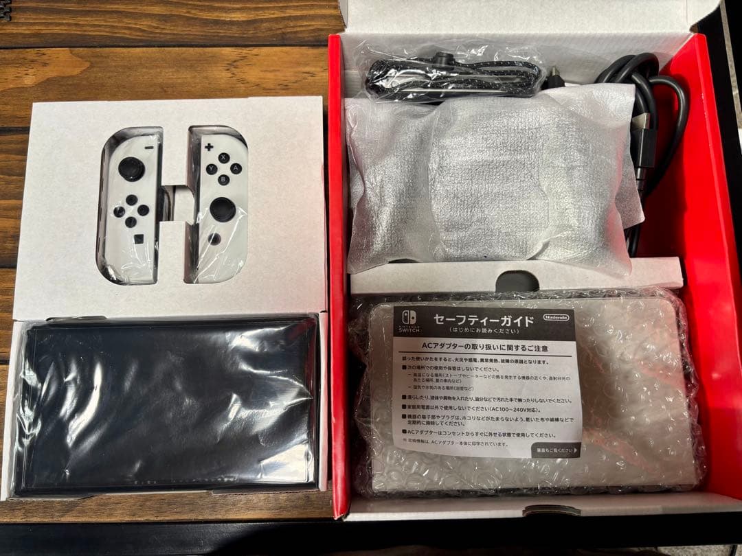 美品【Nintendo Switch 有機ELモデル】