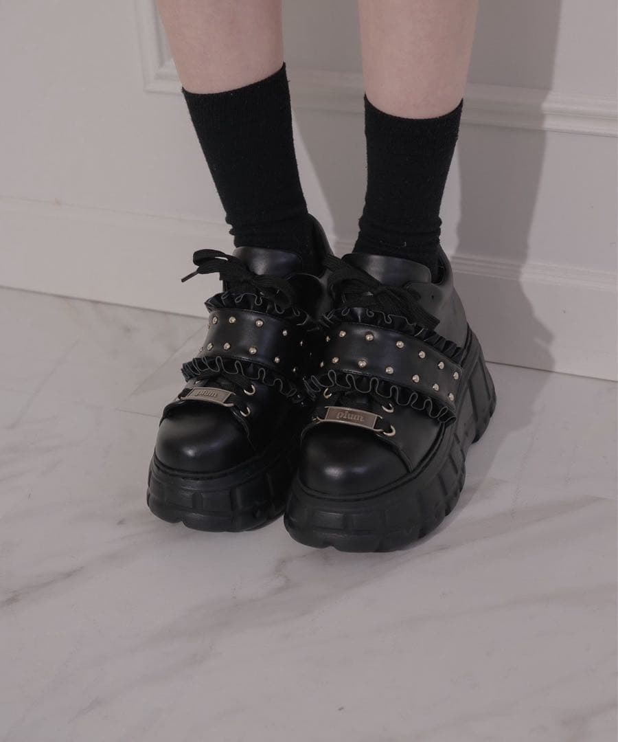 pium フリルベルトボリュームスニーカー